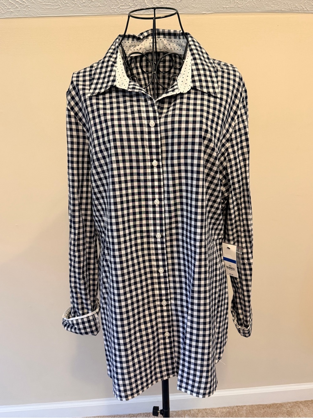 Crown & Ivy Womans XL Blue White Check Long Sleeve Button-Up Spread Collar Shirt